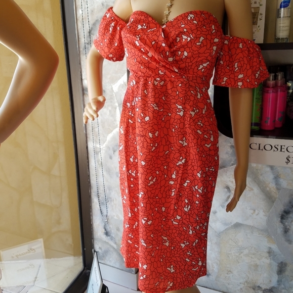 Dresses & Skirts - Off the shoulder with attached short sleeves.